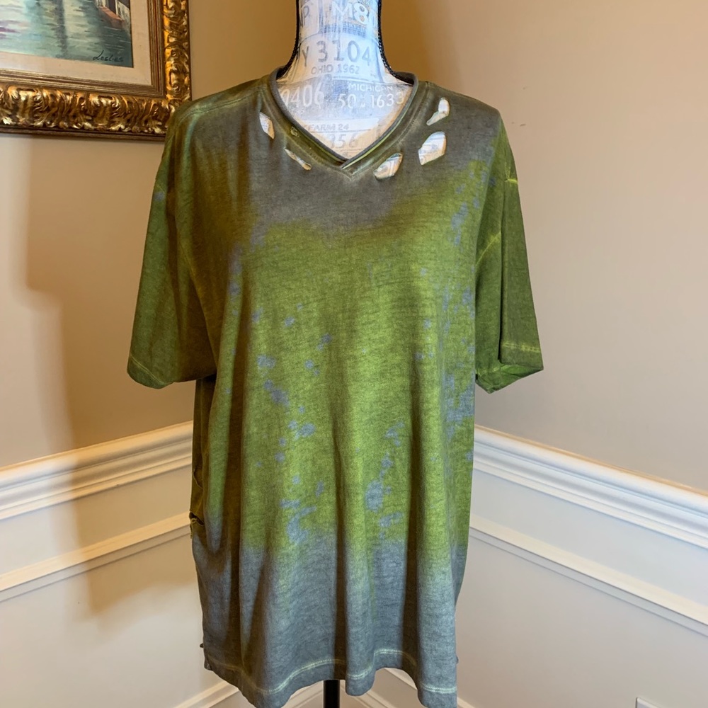 Distressed and cutout Tee
